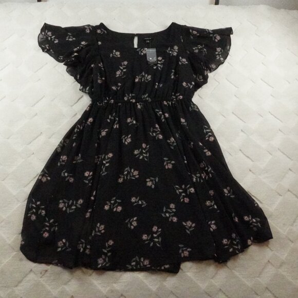 Torrid Surplice Flutter Sleeve Mini Dress Womens 1X Black Floral - Picture 1 of 12